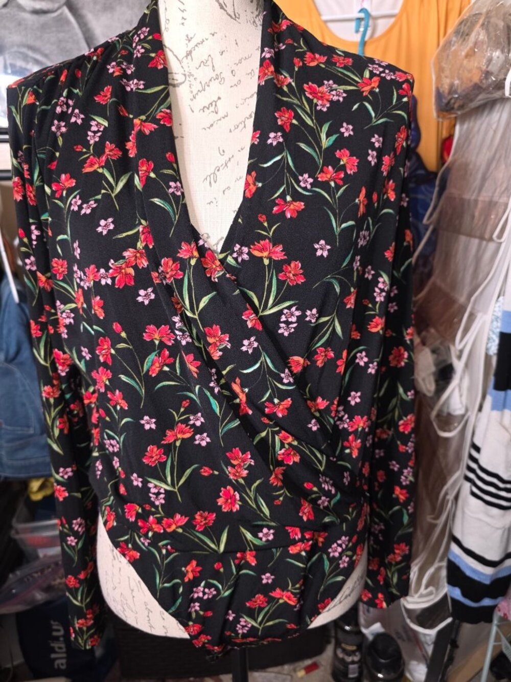 Banana Republic Black Floral Wrap Bodysuit Long Sleeve Size L Polyester Blend